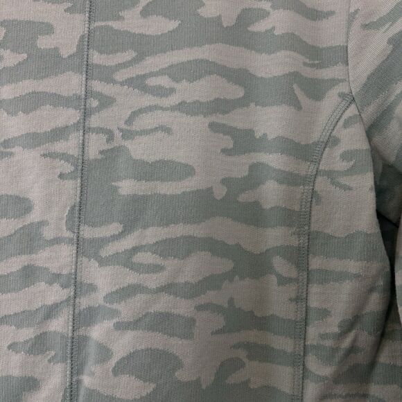 T By Talbots XS Camo French Terry Pullover Top Aqua 3/4 Sleeve Athleisure Cotton - Picture 3 of 9